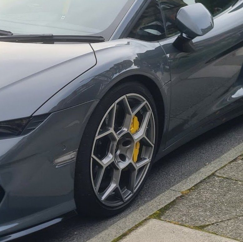 Lamborghini wheel detail